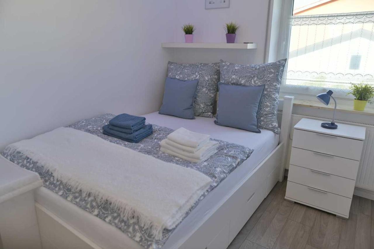 Helle, Ruhige, Moderne Wohnung, 5 Min Zu Fa Grob Mindelheim Bagian luar foto